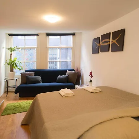 Old City Centre - Central Station Area Apartment *